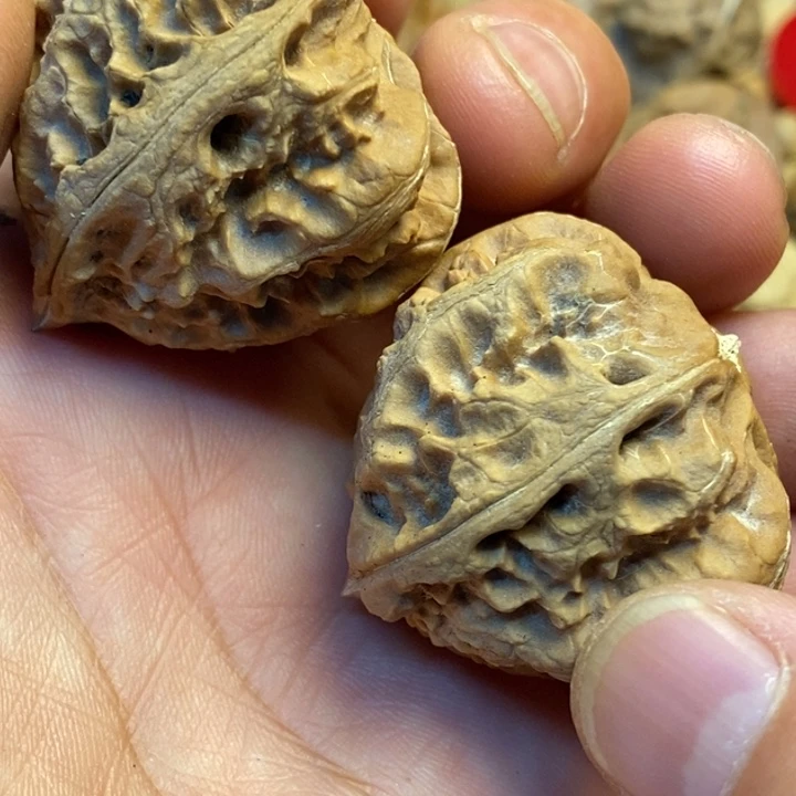 文玩核桃吊坠娜姐37