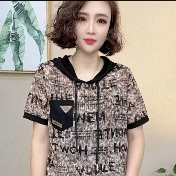 时尚连帽短袖印花上衣宽松夏季2025新款休闲减龄洋气T恤妈妈