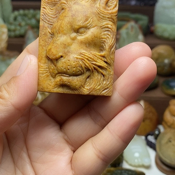 幸***人岫岩河磨玉（透闪石质玉）未镶嵌颈饰