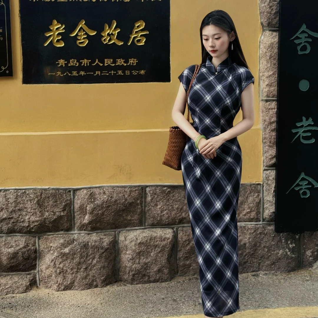 俏娘鱼2025夏季新款复古新中式改良格子旗袍女日常可穿素雅年轻款