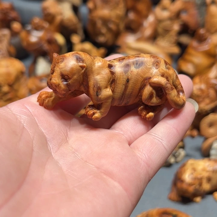 柏木（崖柏）点点关注