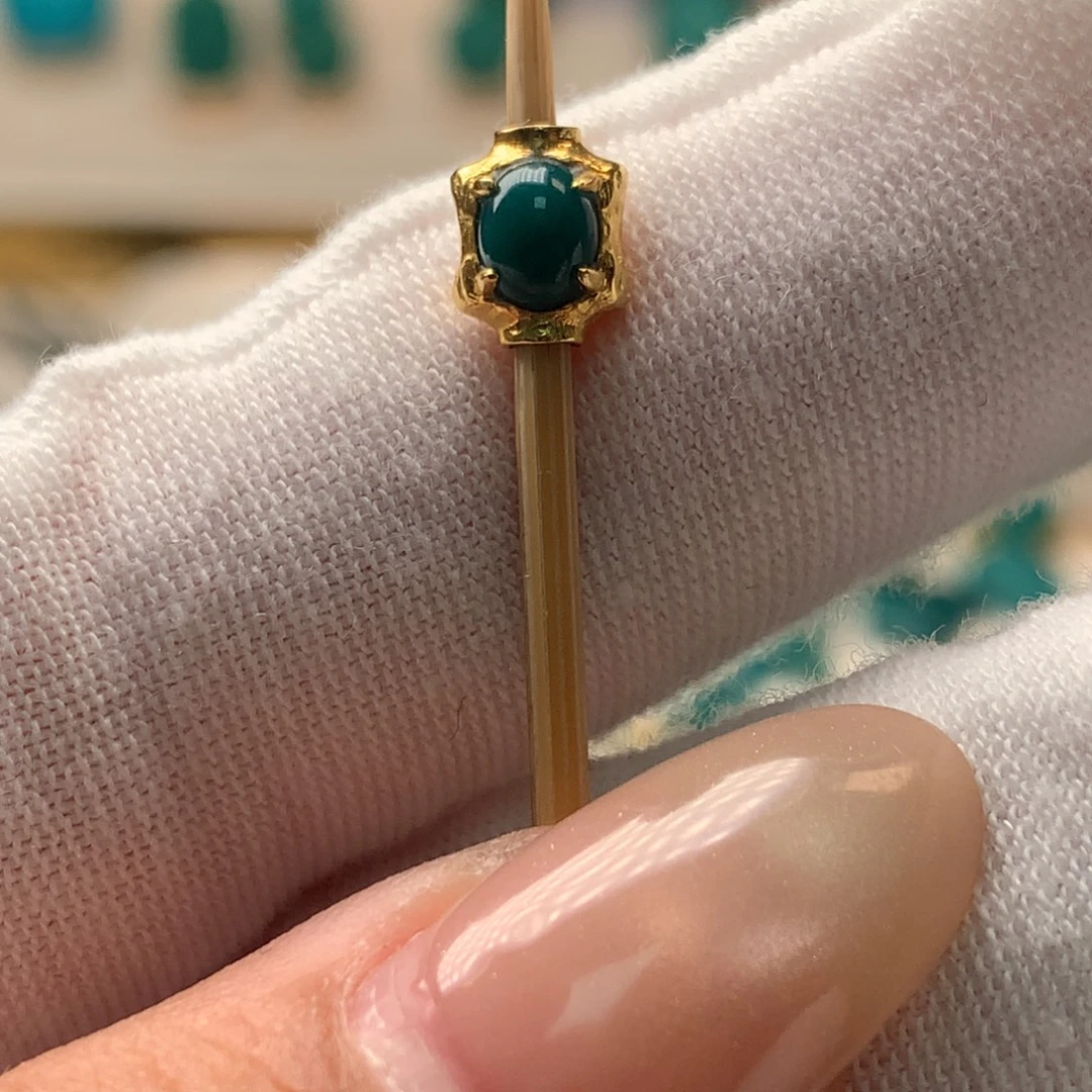 绿松石18K金镶嵌配饰