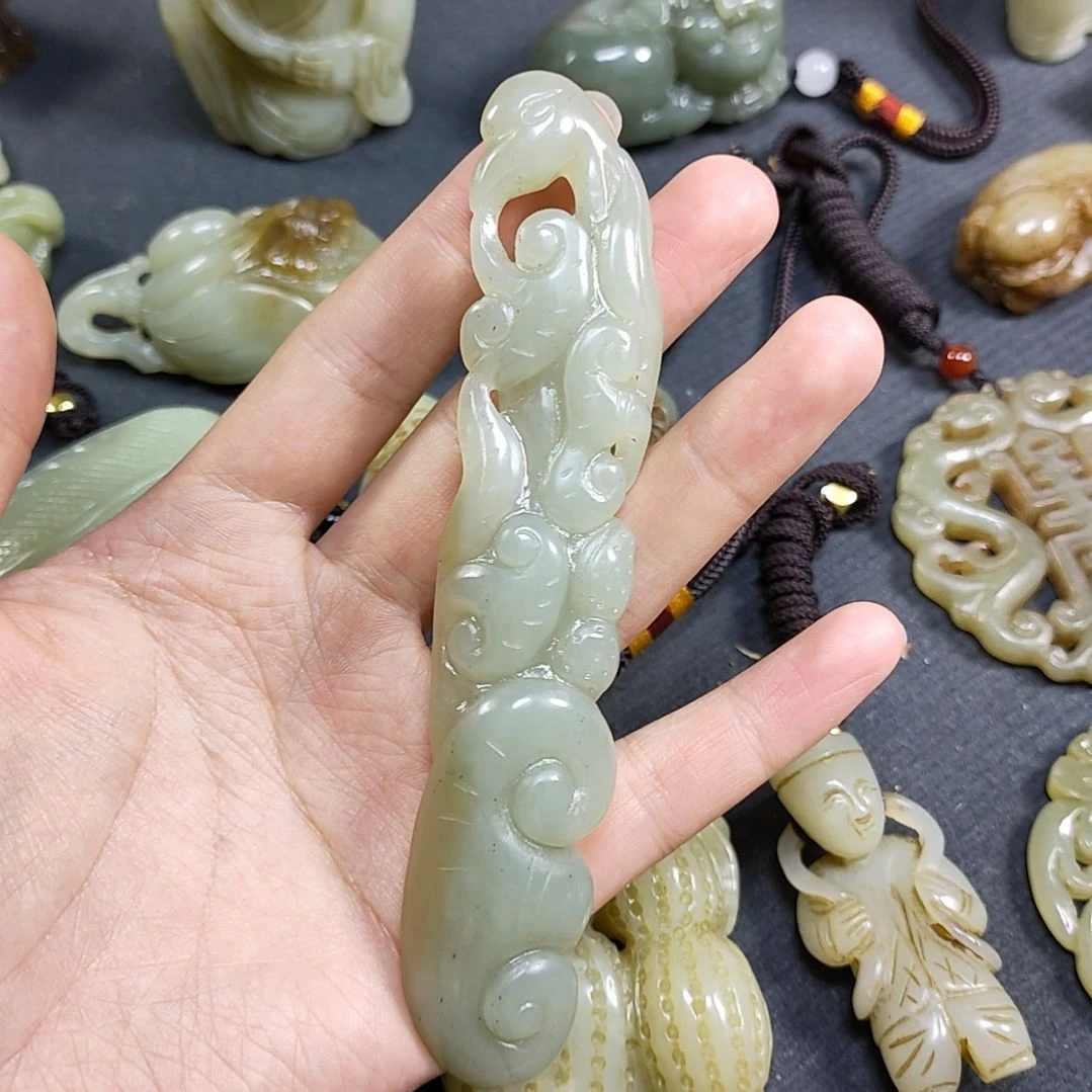 和田玉颈饰未镶嵌十****西