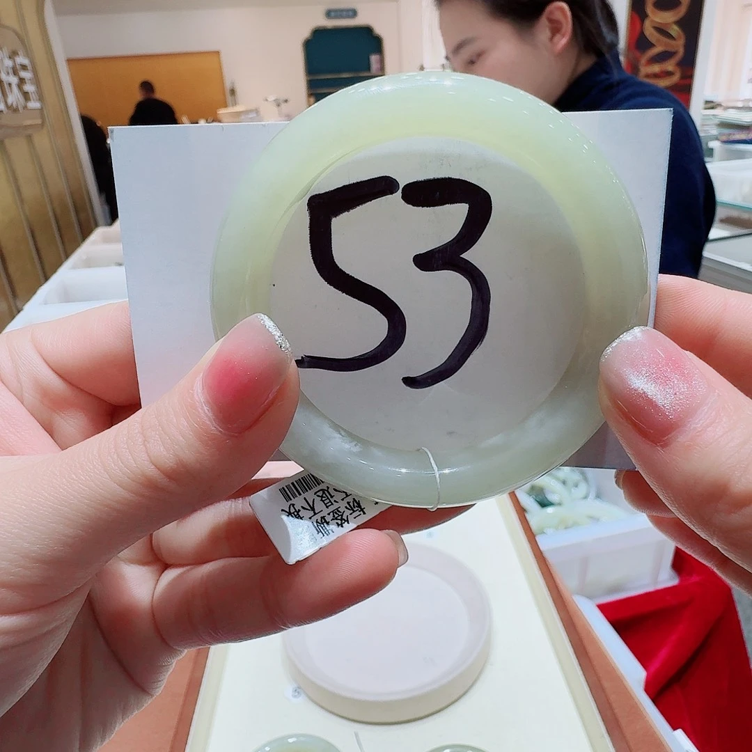 和田玉未镶嵌手镯43