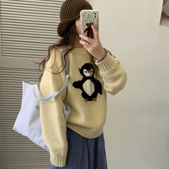 设计感正反两面卡通企鹅字母提花圆领套头毛衣女新款加厚百搭上衣