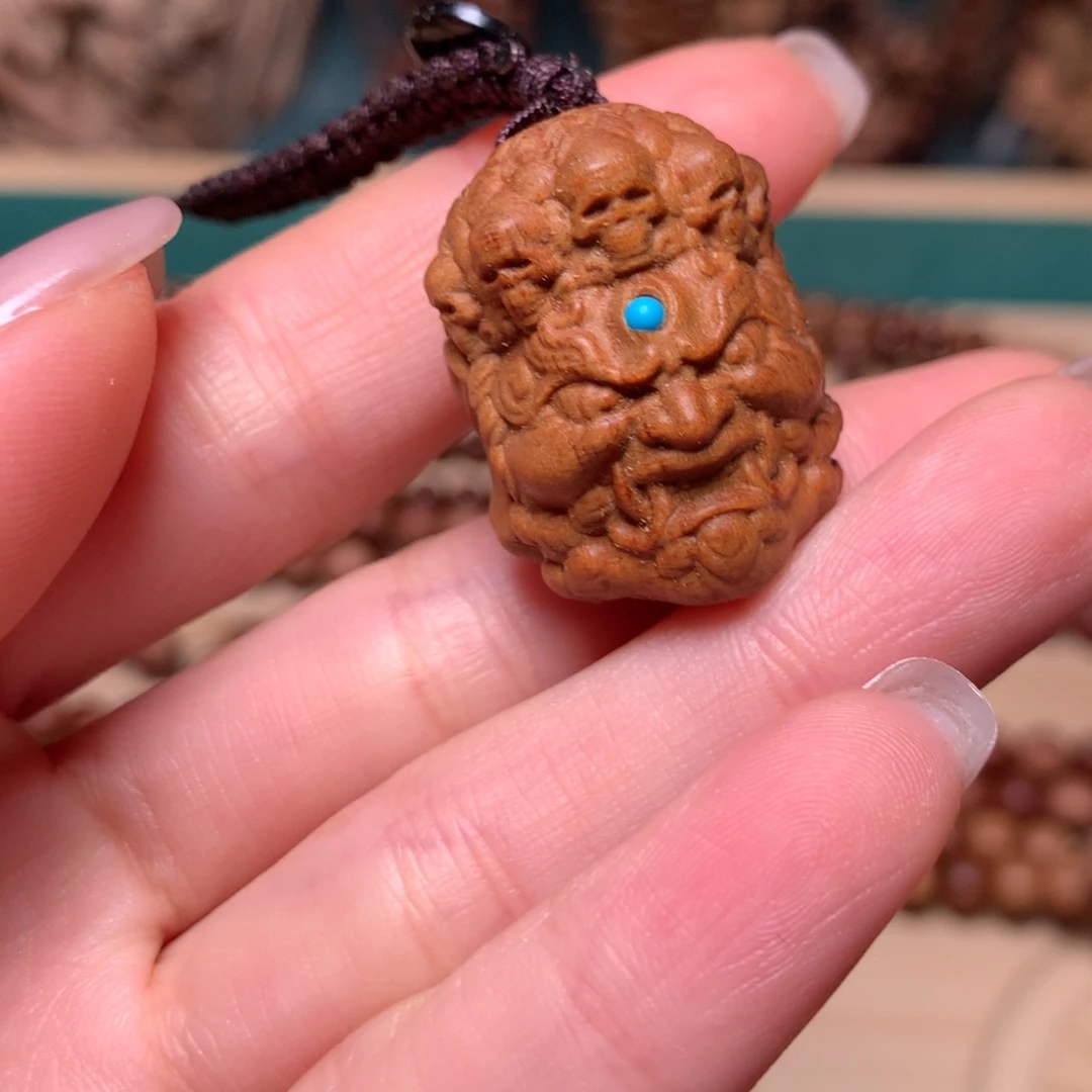 檀香木其他迈索尔老山檀2.6x1.9