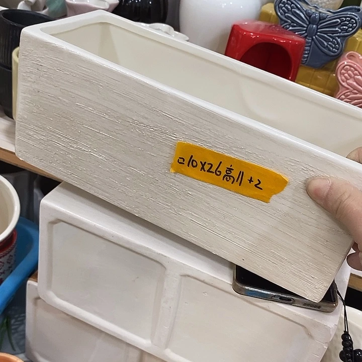 ****n陶盆有孔 瑕疵针孔漏釉介意勿拍外口 外高