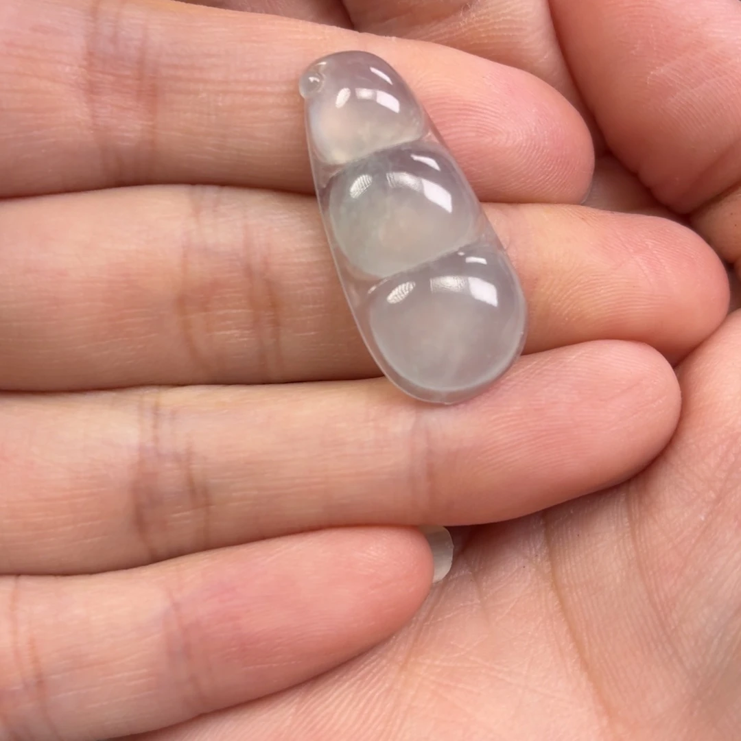 翡翠未镶嵌颈饰大冰豆