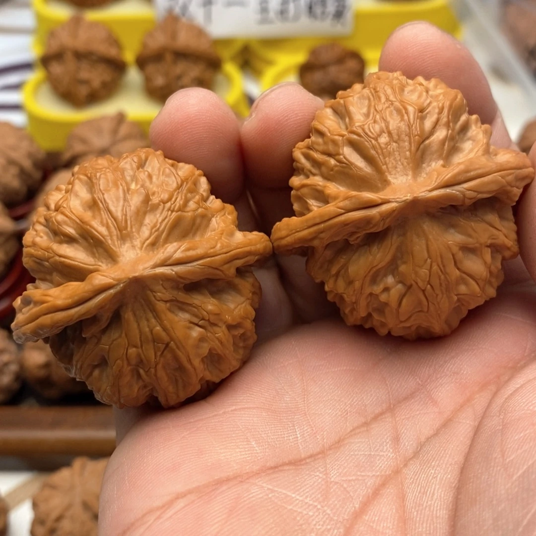 文玩核桃吊坠45尺 全品金麒麟 21