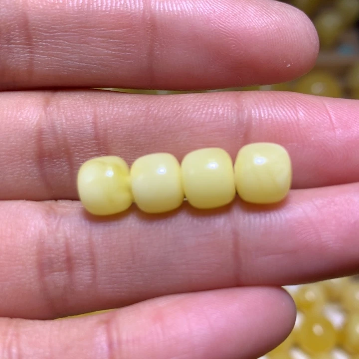 蜜蜡裸石未镶嵌兜****看天然俄料白花蜜蜡精工老型8