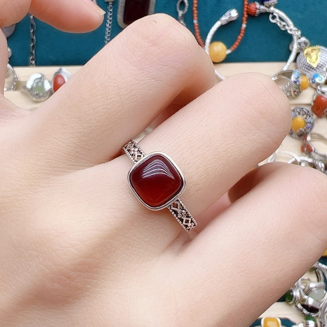 血珀戒指银S925镶嵌天然血珀