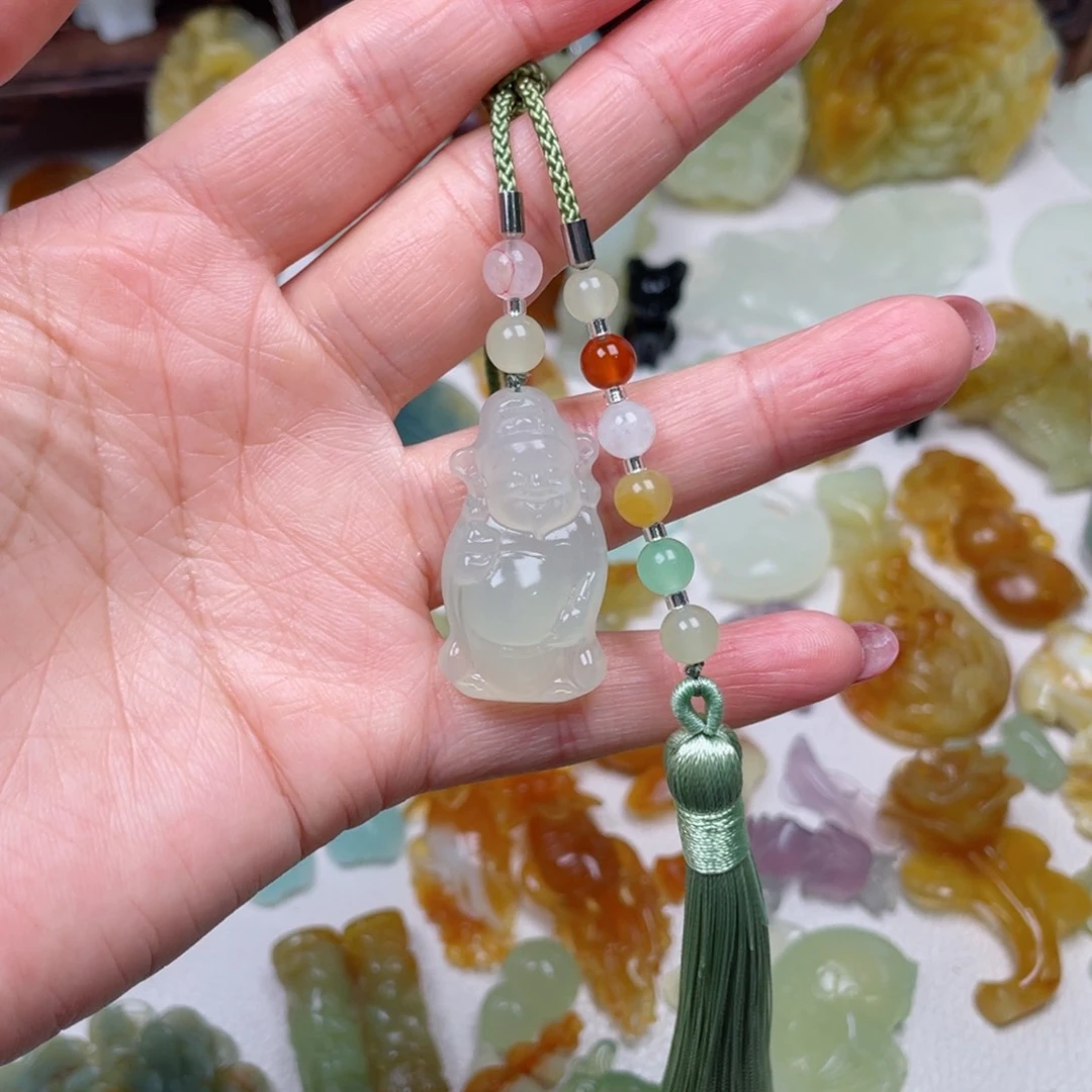 蛇纹石玉颈饰未镶嵌