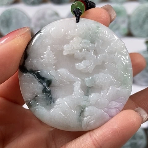 翡翠颈饰未镶嵌山水牌福利