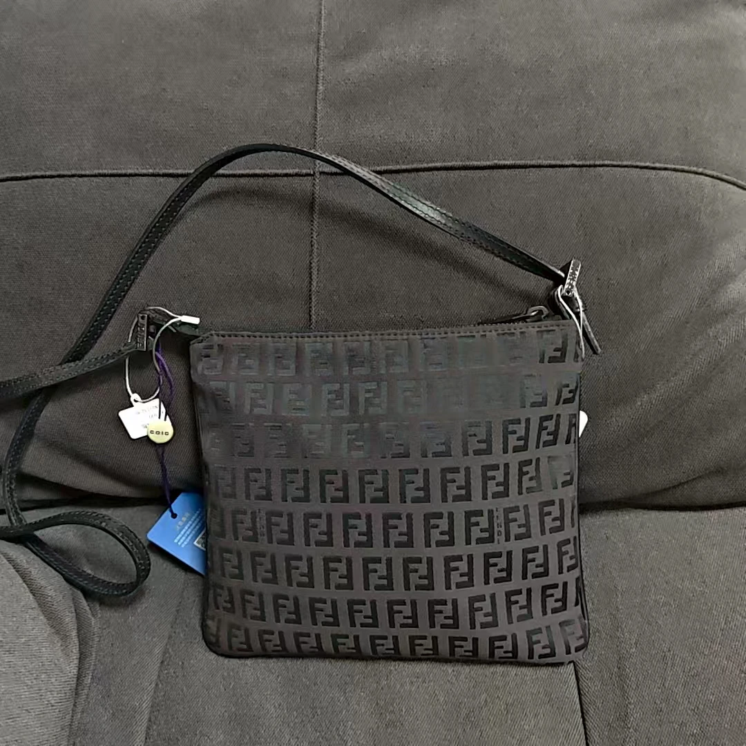 95新 FENDI/芬迪 G专属/芬迪斜挎包/13206