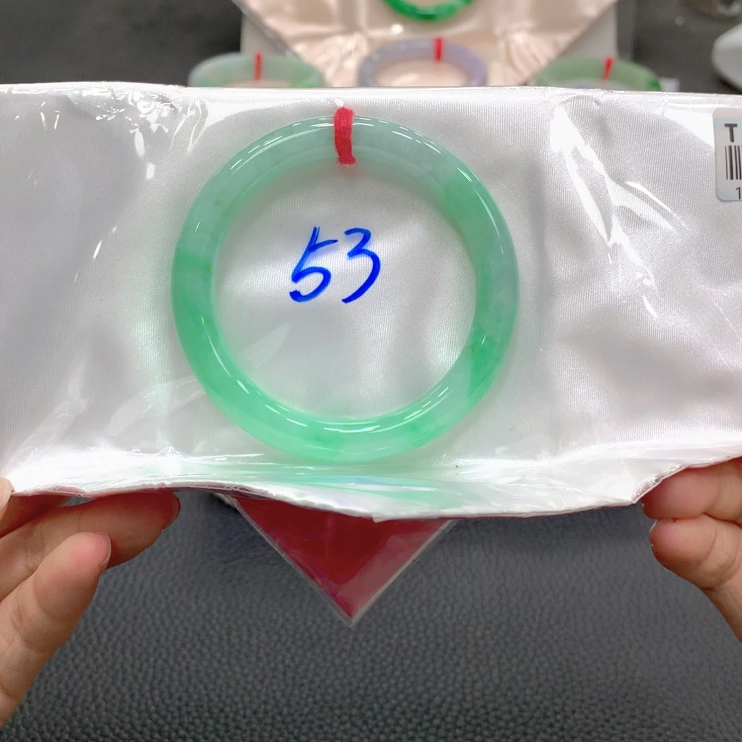 翡翠未镶嵌手镯15