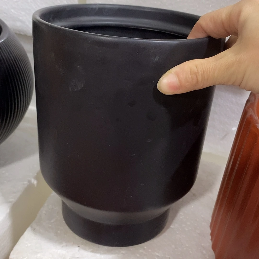 杯子陶盆有孔 瑕疵介意勿拍