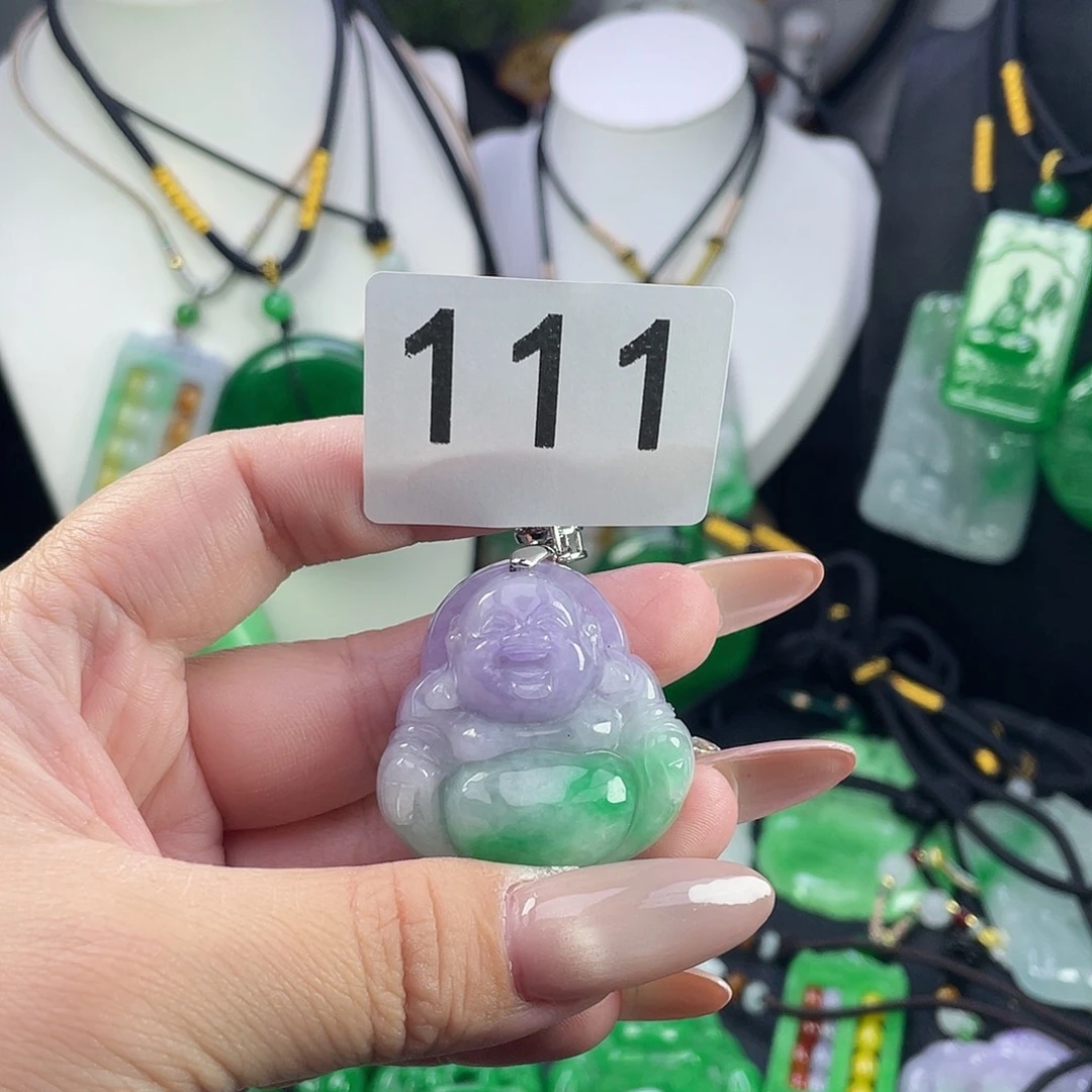 翡翠未镶嵌吊坠(赠链)