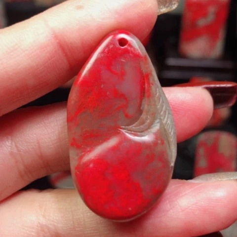 昌化鸡血石昌化鸡血石挂件