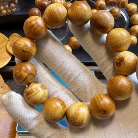 柏木（崖柏）太行崖柏1.8微瑕