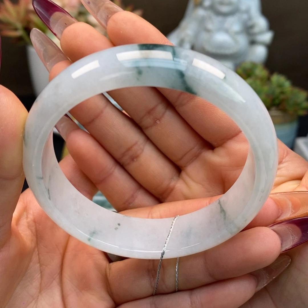 翡翠手镯未镶嵌天然
