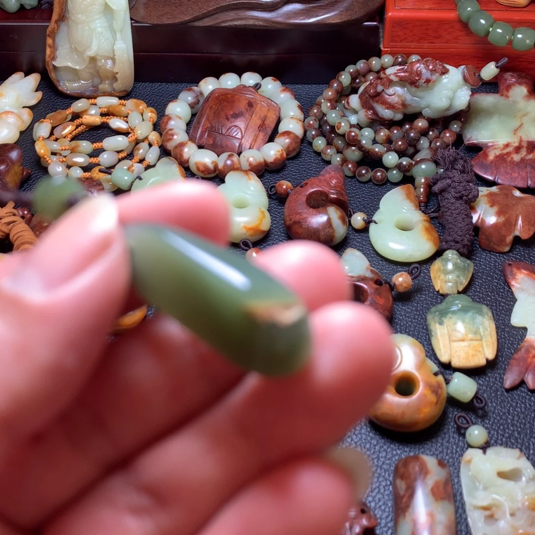 岫岩河磨玉（透闪石质玉）未镶嵌颈饰