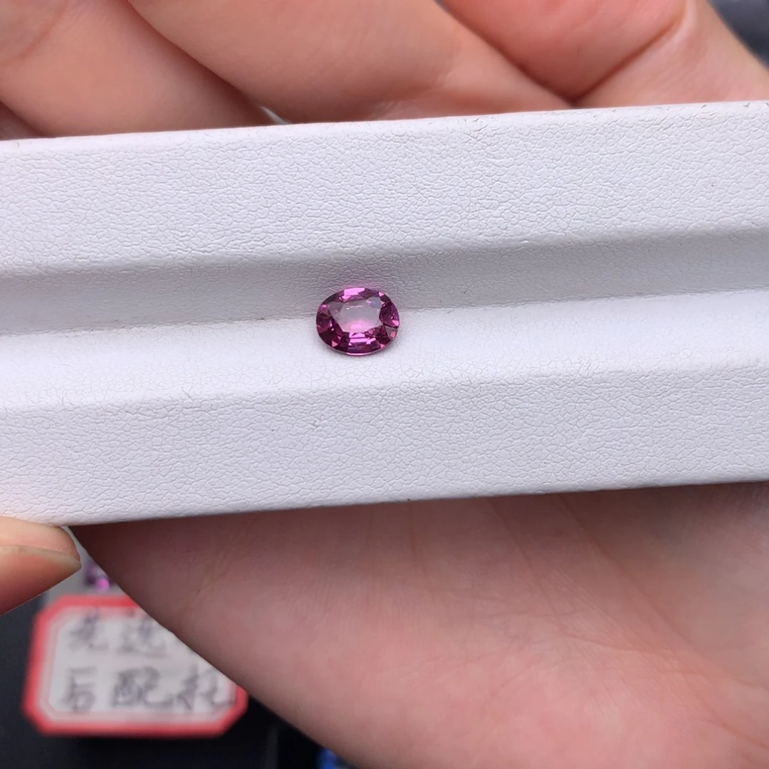 未镶嵌裸石石榴石1.32ct