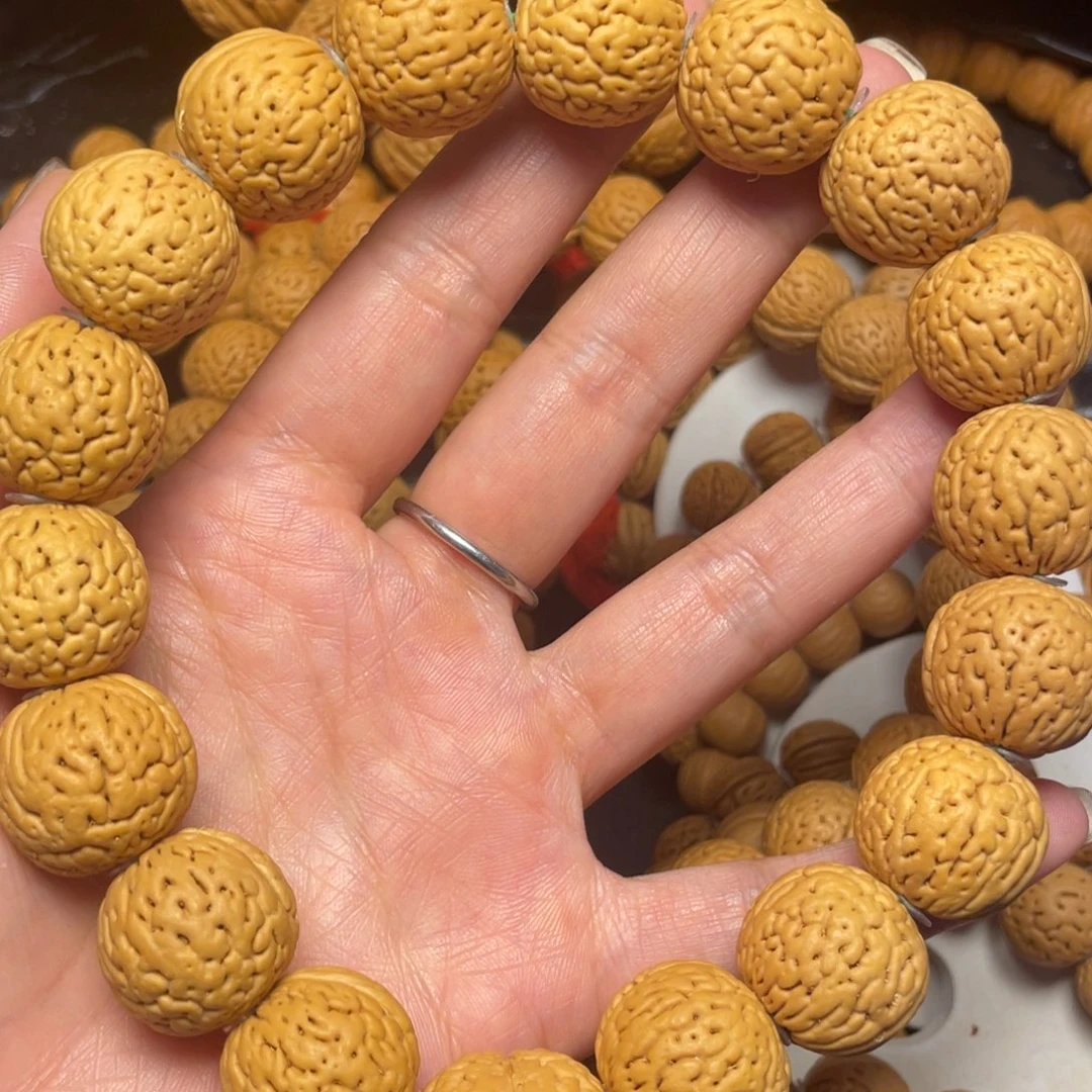 用***8桃木桃核手串19+白月光