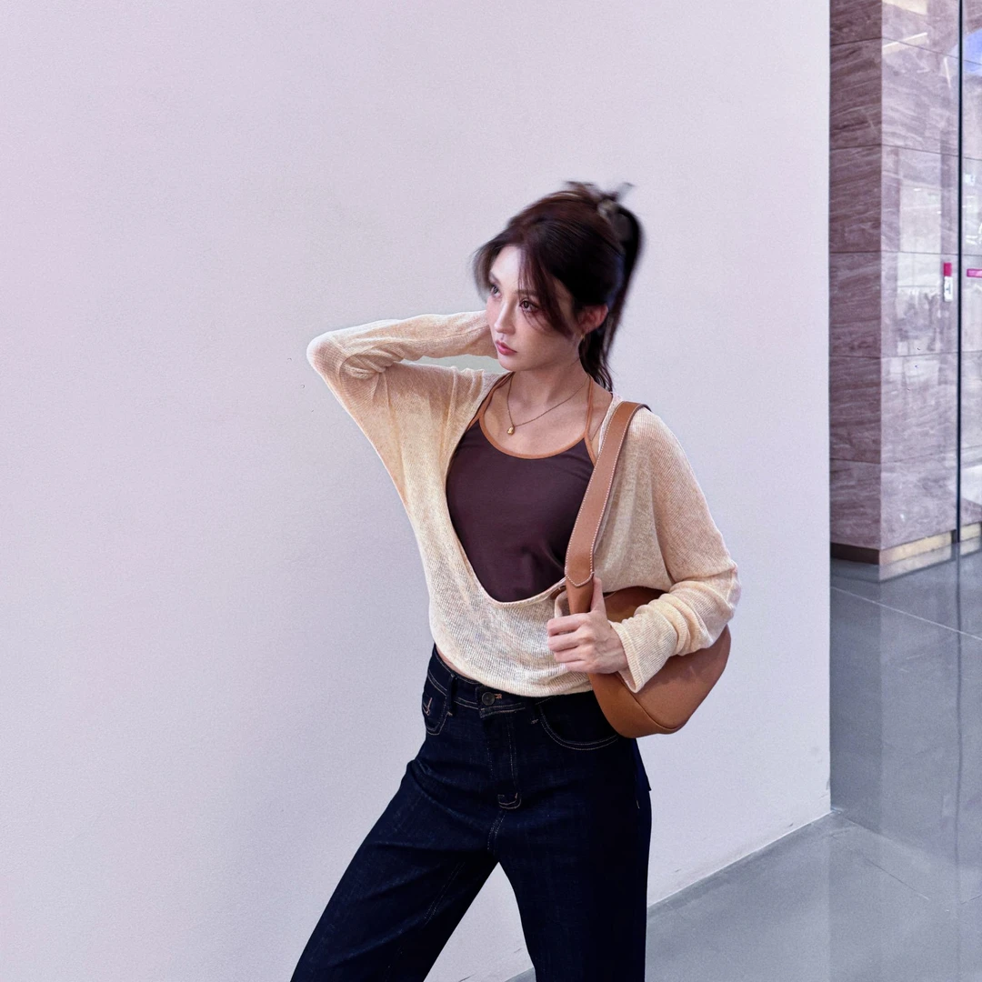 Moprobably李予诺「摩卡慕斯」时尚撞色假两件吊带针织衫L5249006