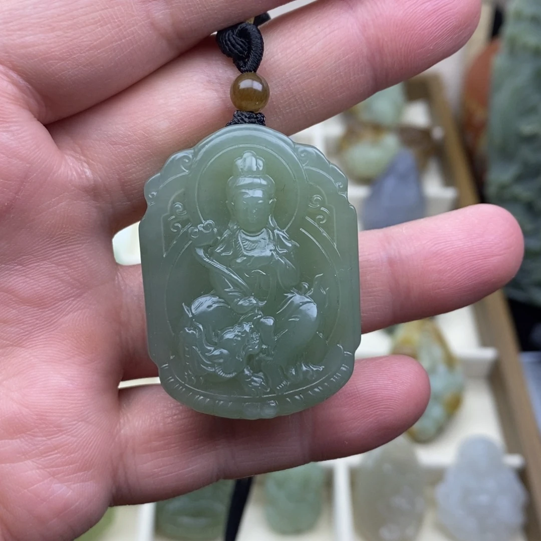 和田玉未镶嵌颈饰微瑕介意勿拍