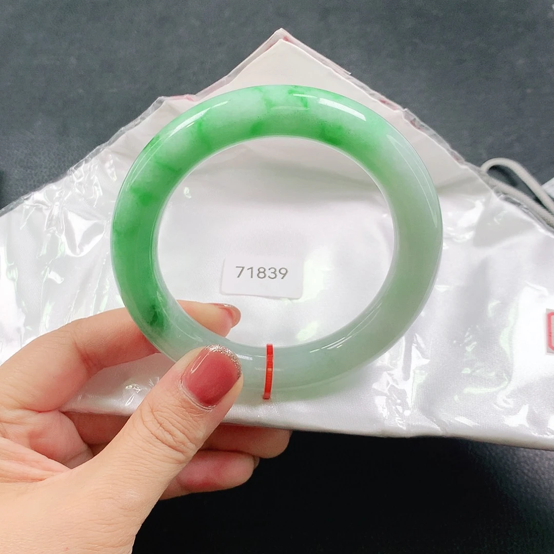 翡翠未镶嵌手镯（圆镯）03