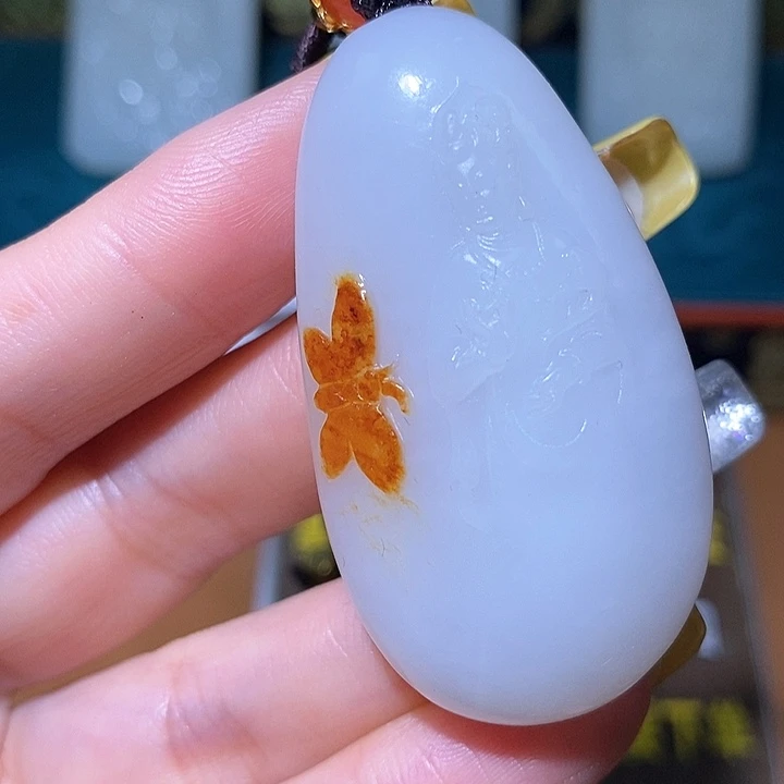迪***卡颈饰未镶嵌和田玉