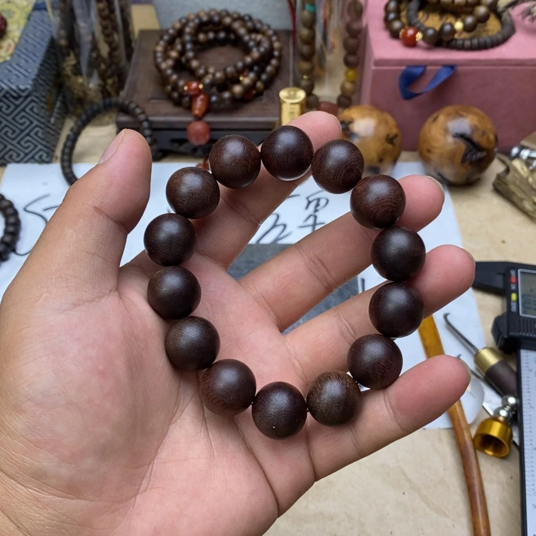 大叶紫檀（黑酸枝木类）