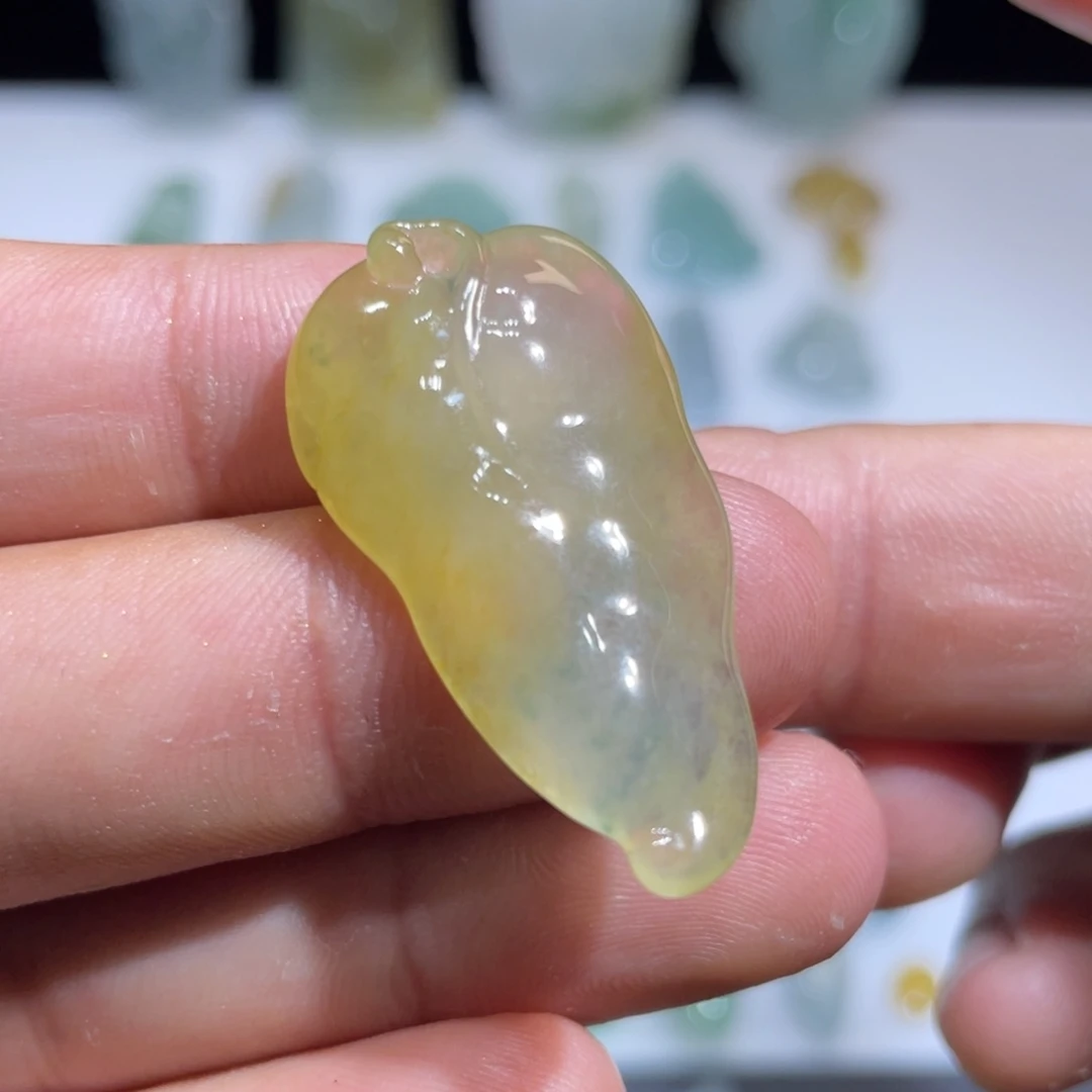 颈饰未镶嵌翡翠叶子