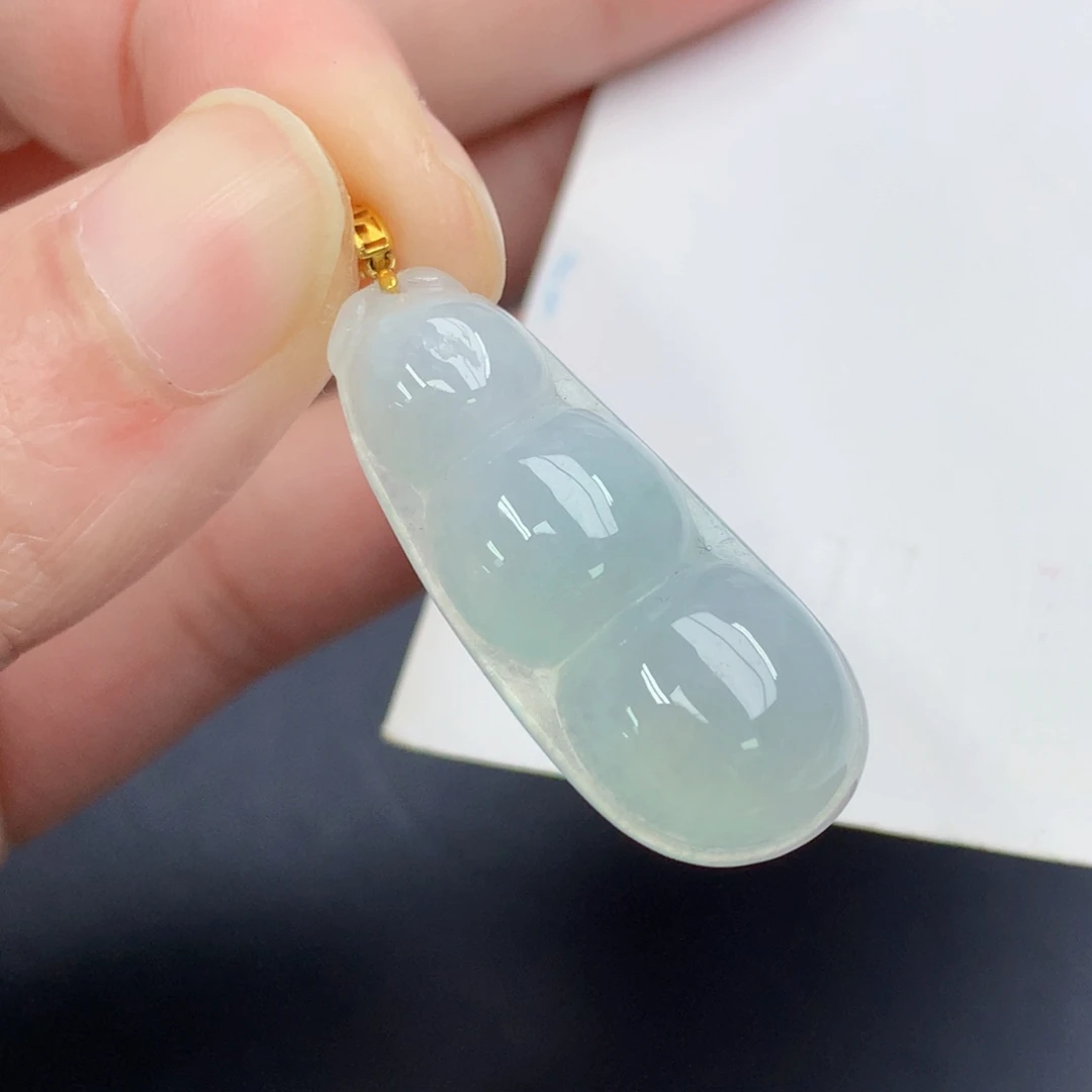 颈饰18K金镶嵌翡翠
