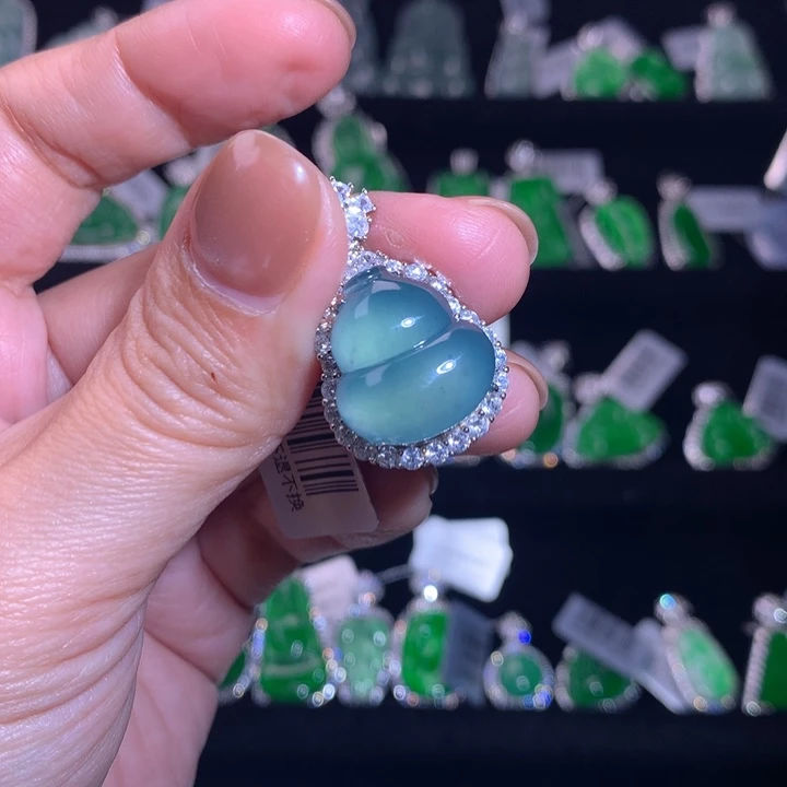 【闪购商品】颈饰银S925镶嵌翡翠天然翡翠