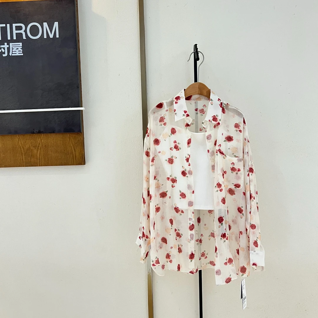 西町村屋浪漫感玫瑰印花衬衣XHAB10411