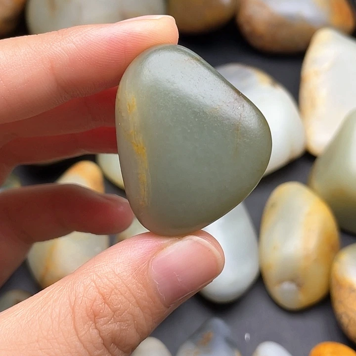 颈饰未镶嵌和田玉12