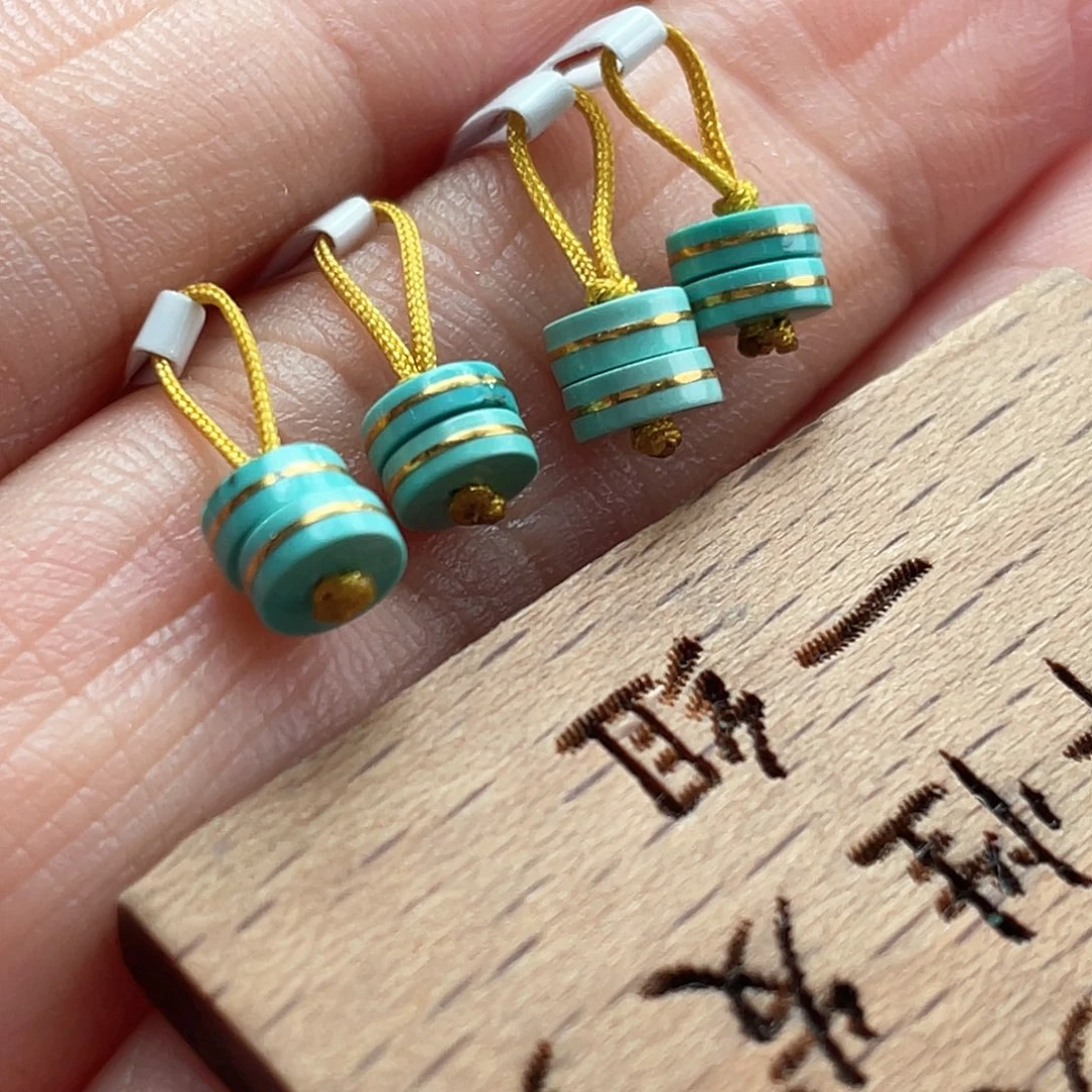 绿松石未镶嵌颈饰