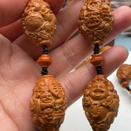 橄榄核手串雕刻工艺