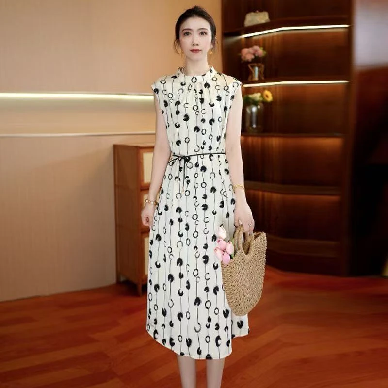 白流珠中老年女装大码连衣裙 妈妈装遮肉显瘦百搭休闲款裙宽松