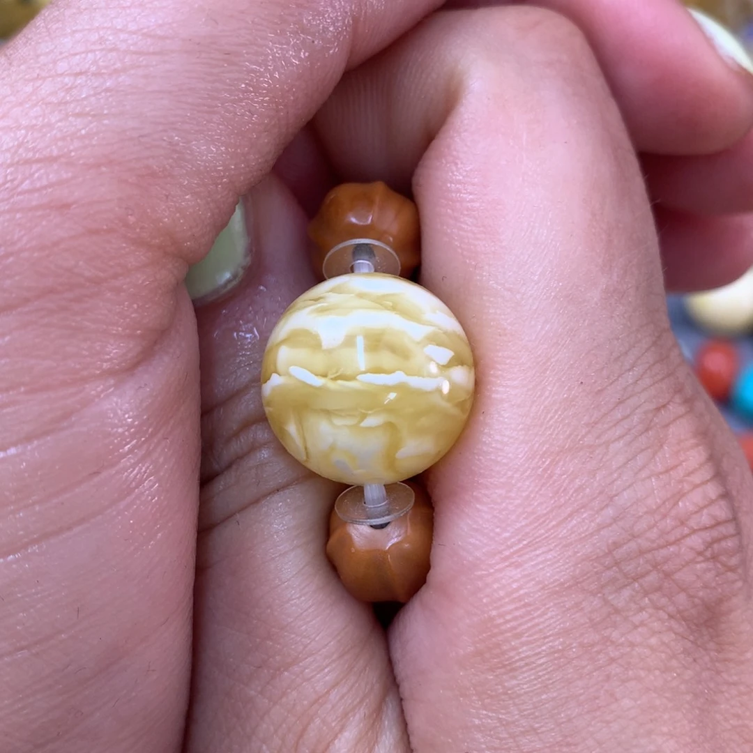 未镶嵌琥珀裸石蜜蜡