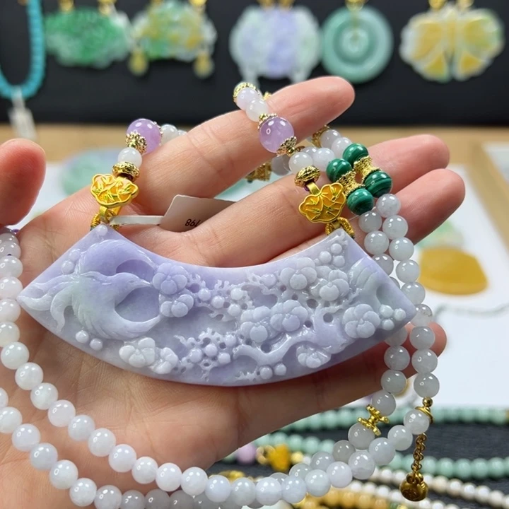 颈饰未镶嵌翡翠吊坠