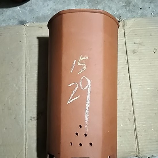 紫砂红泥高六方带口沿一个