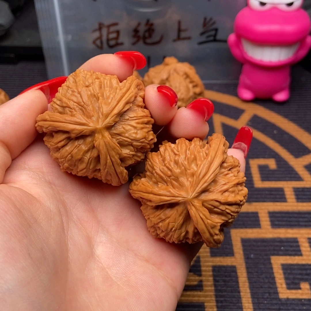 文玩核桃吊坠可**乐白狮