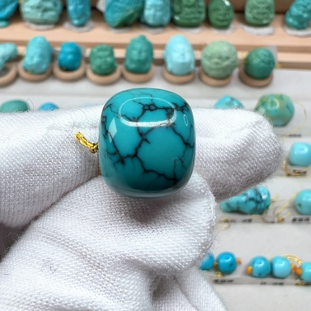 绿松石配饰未镶嵌