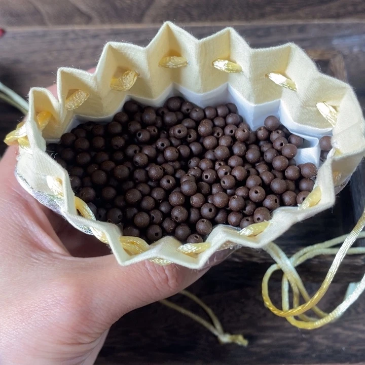 泥塑香韵苏合0.4瑕疵珠香包约50克