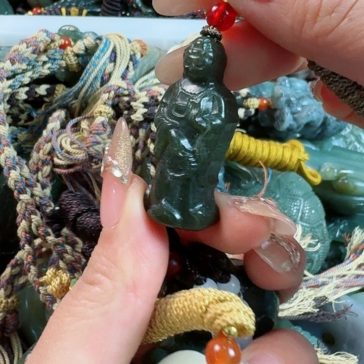 和田玉挂件未镶嵌