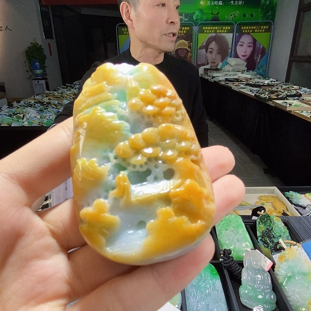 颈饰未镶嵌翡翠翡翠