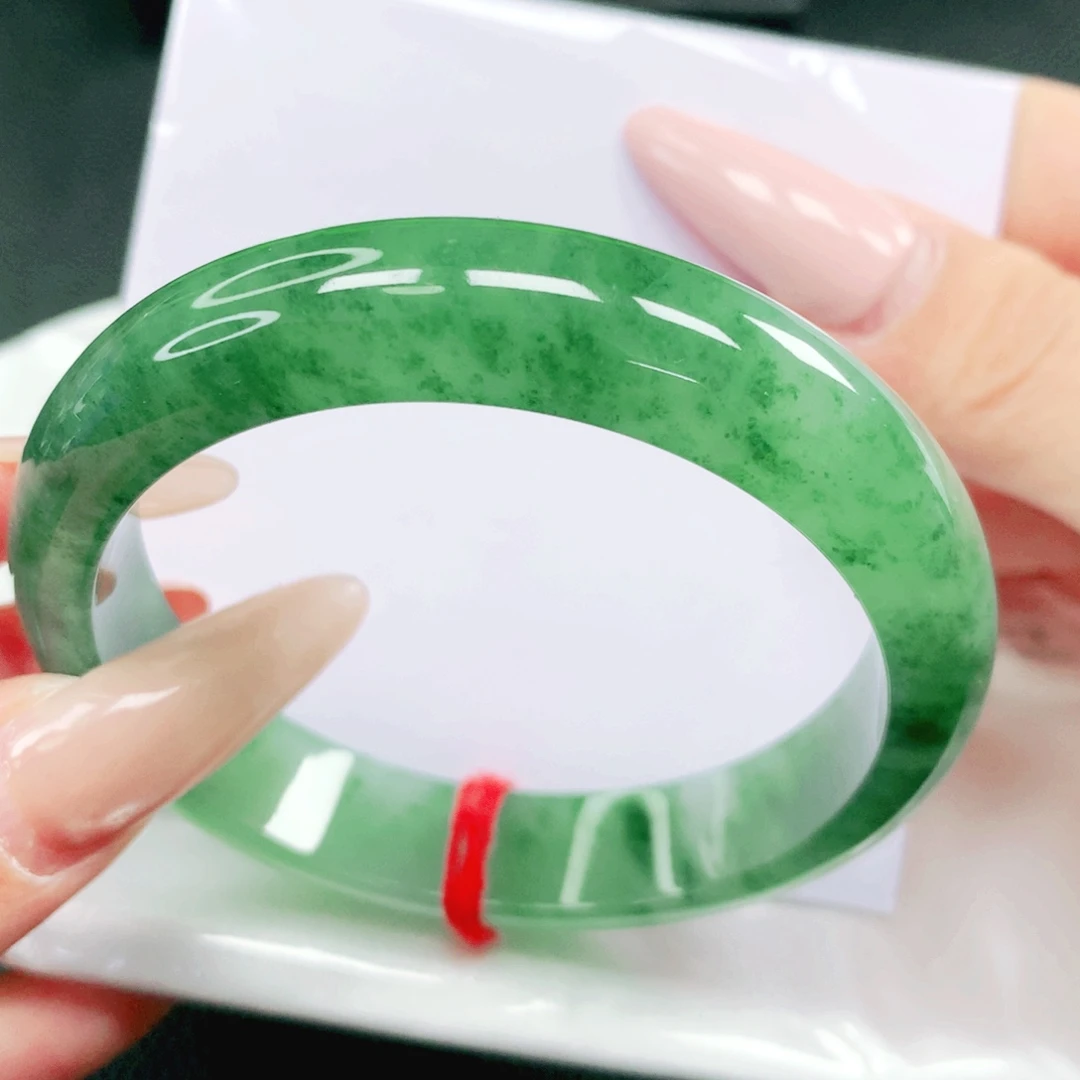 翡翠未镶嵌手镯57