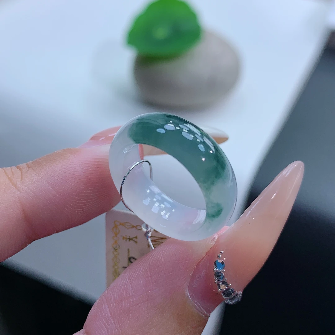 7-8号 缅甸天然A货 冰种飘蓝花翡翠戒指指环 尺寸14.4-6-3.1mm
